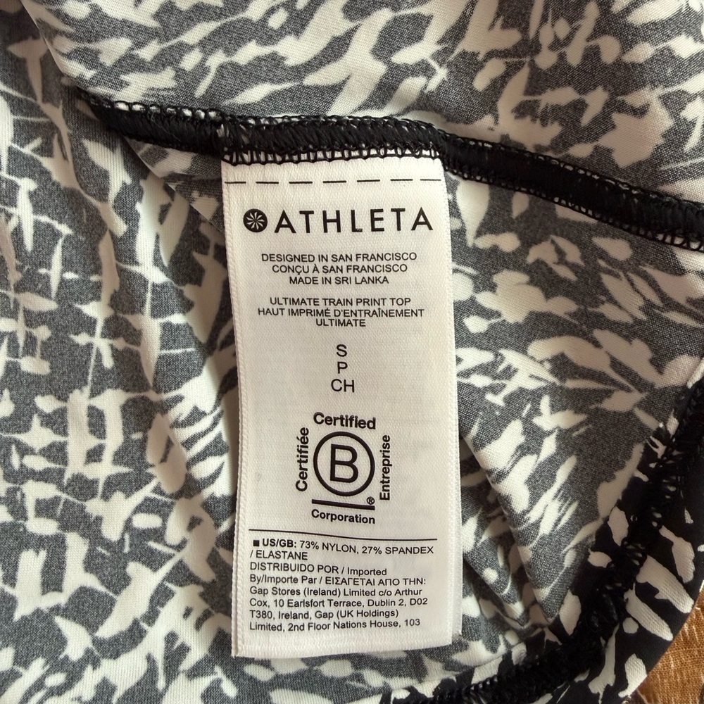 Athleta Ultimate Train Top Size Small - Picture 5 of 5
